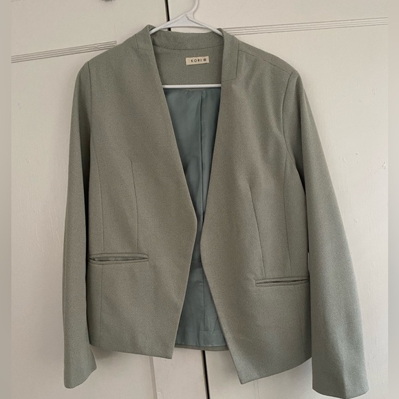 Kori Victoria Open Front Blazer in Sage - Picture 2 of 4